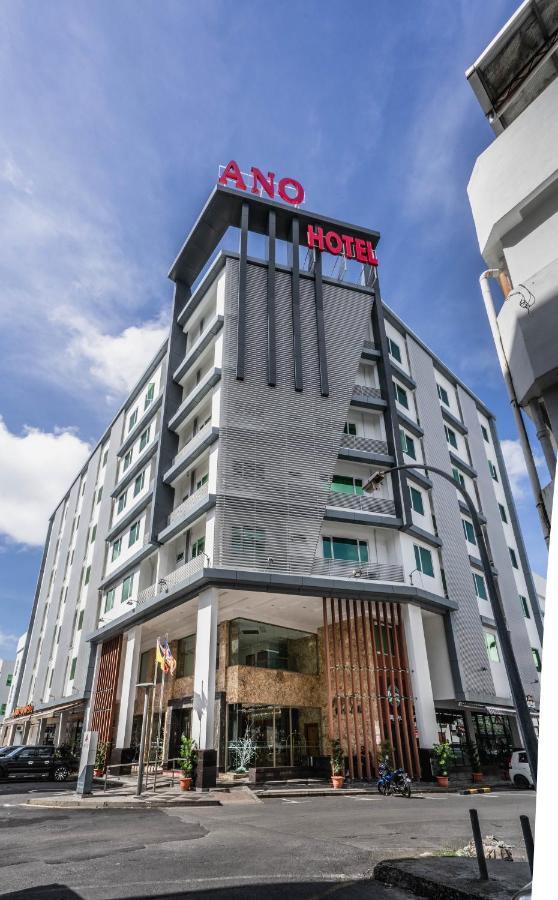 Ano Hotel Miri Bagian luar foto
