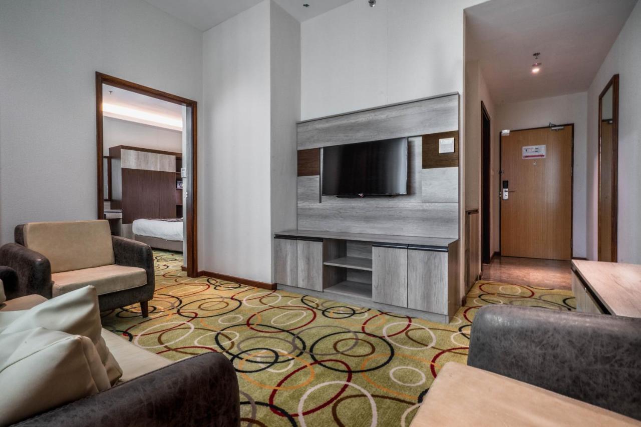 Ano Hotel Miri Bagian luar foto