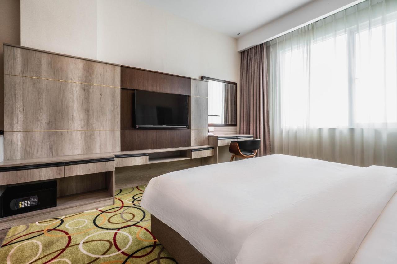 Ano Hotel Miri Bagian luar foto