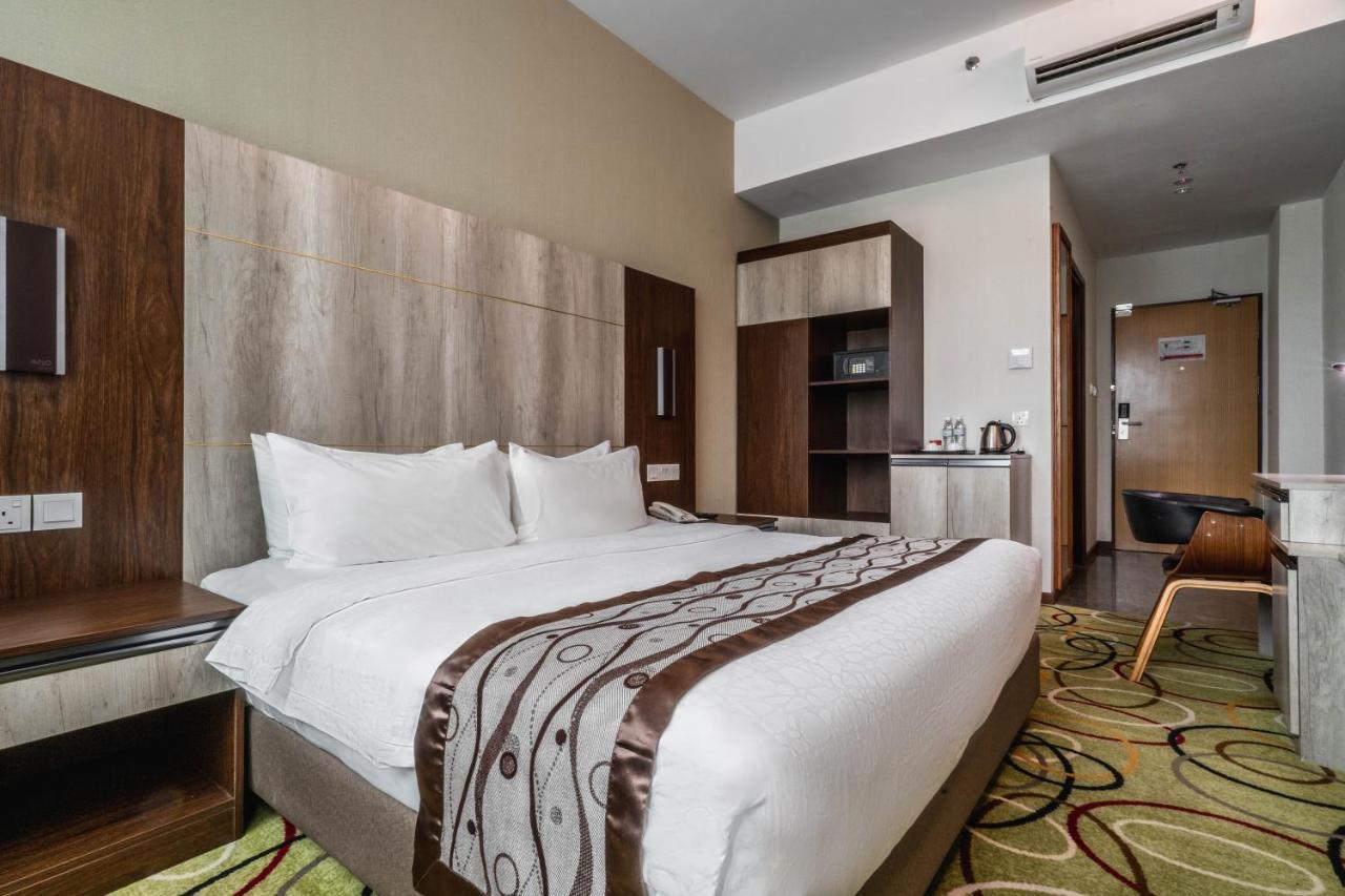 Ano Hotel Miri Bagian luar foto