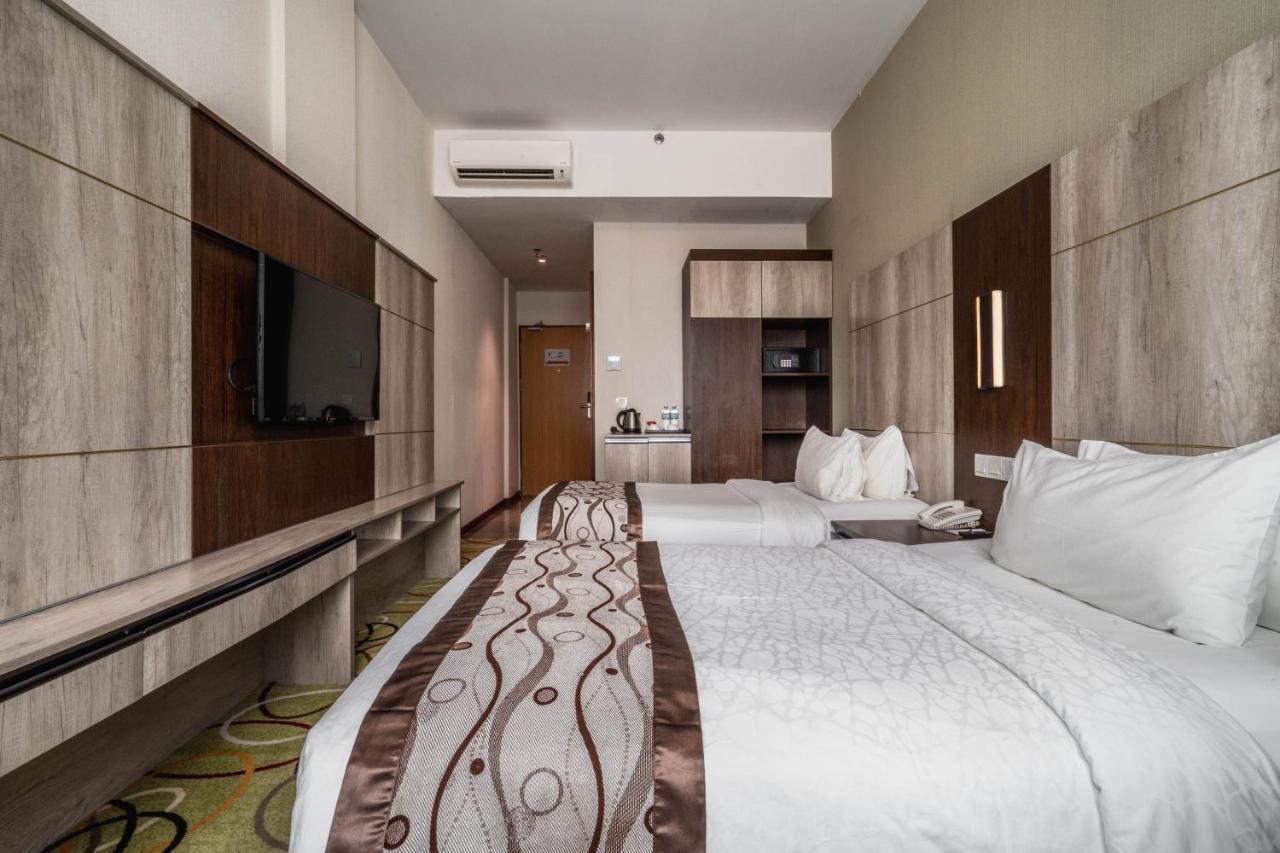 Ano Hotel Miri Bagian luar foto
