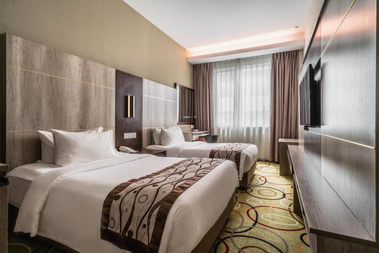 Ano Hotel Miri Bagian luar foto