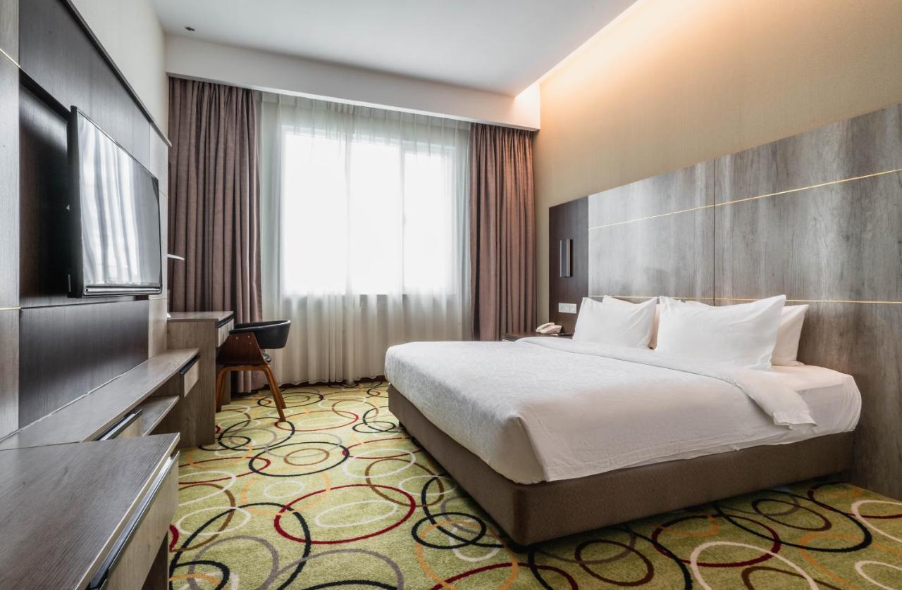 Ano Hotel Miri Bagian luar foto